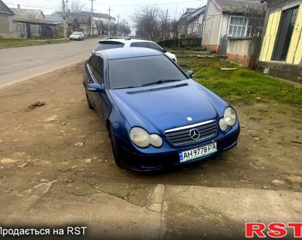 Синій Мерседес Ц-Клас, об'ємом двигуна 2.1 л та пробігом 200 тис. км за 3000 $, фото 3 на Automoto.ua