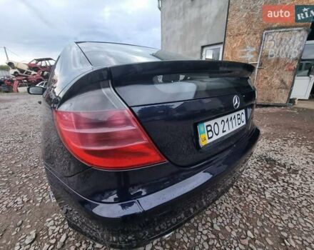 Синий Мерседес Ц-Класс, объемом двигателя 2 л и пробегом 223 тыс. км за 4500 $, фото 16 на Automoto.ua