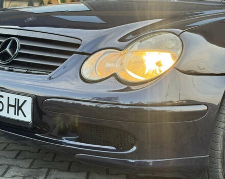 Синий Мерседес Ц-Класс, объемом двигателя 2 л и пробегом 180 тыс. км за 4444 $, фото 3 на Automoto.ua