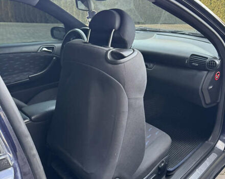 Синий Мерседес Ц-Класс, объемом двигателя 2 л и пробегом 180 тыс. км за 4444 $, фото 28 на Automoto.ua