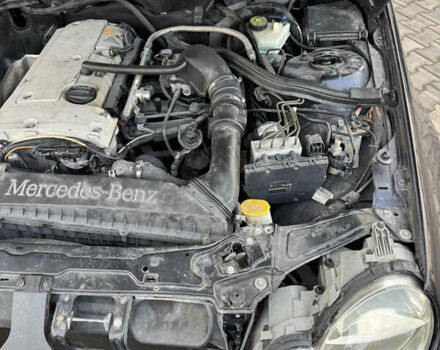 Синий Мерседес Ц-Класс, объемом двигателя 2 л и пробегом 180 тыс. км за 4444 $, фото 36 на Automoto.ua