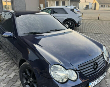 Синий Мерседес Ц-Класс, объемом двигателя 2 л и пробегом 180 тыс. км за 4444 $, фото 18 на Automoto.ua