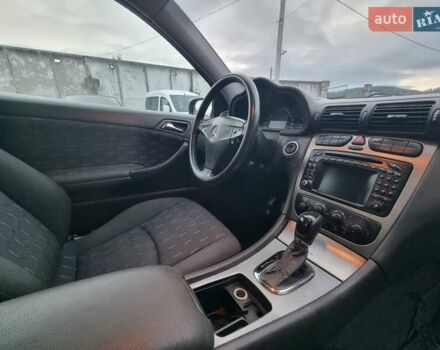 Синий Мерседес Ц-Класс, объемом двигателя 2 л и пробегом 223 тыс. км за 4500 $, фото 10 на Automoto.ua