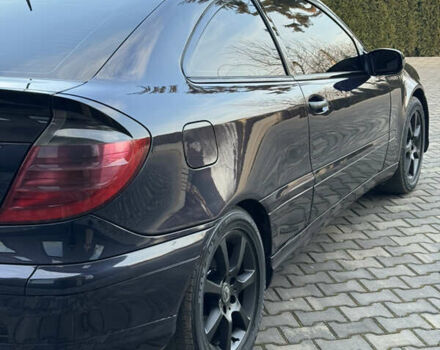 Синий Мерседес Ц-Класс, объемом двигателя 2 л и пробегом 180 тыс. км за 4444 $, фото 10 на Automoto.ua