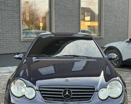 Синий Мерседес Ц-Класс, объемом двигателя 2 л и пробегом 180 тыс. км за 4444 $, фото 16 на Automoto.ua