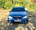 Синій Мерседес Ц-Клас, об'ємом двигуна 2 л та пробігом 270 тис. км за 3900 $, фото 1 на Automoto.ua