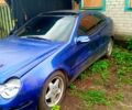 Синій Мерседес Ц-Клас, об'ємом двигуна 2.3 л та пробігом 270 тис. км за 2150 $, фото 1 на Automoto.ua