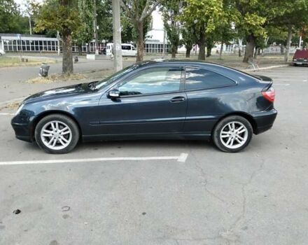 Синій Мерседес Ц-Клас, об'ємом двигуна 2.15 л та пробігом 330 тис. км за 4500 $, фото 11 на Automoto.ua