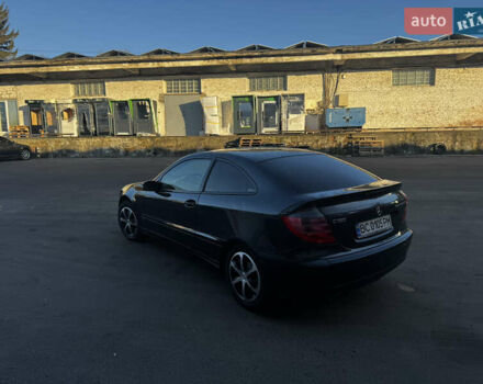 Синий Мерседес Ц-Класс, объемом двигателя 1.8 л и пробегом 200 тыс. км за 4900 $, фото 7 на Automoto.ua