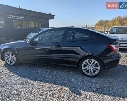 Мерседес Ц-Класс 2005 в Ровно на Automoto.ua Синий Мерседес Ц-Класс, объемом двигателя 2.1 л и пробегом 305 тыс. км за 6450 $, фото 18 на Automoto.ua