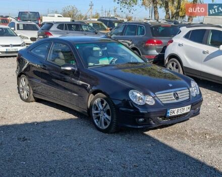 Мерседес Ц-Класс 2005 в Ровно на Automoto.ua Синий Мерседес Ц-Класс, объемом двигателя 2.1 л и пробегом 305 тыс. км за 6450 $, фото 9 на Automoto.ua