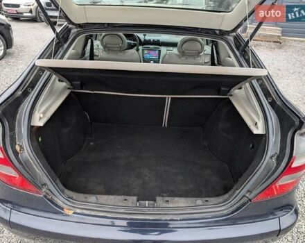 Синій Мерседес Ц-Клас, об'ємом двигуна 2.1 л та пробігом 306 тис. км за 6450 $, фото 15 на Automoto.ua