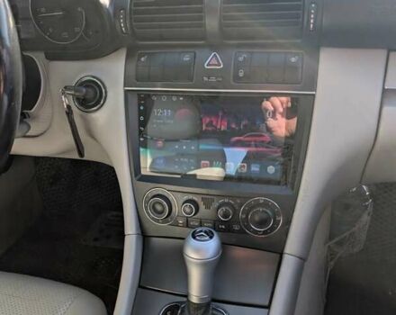 Мерседес Ц-Класс 2005 в Ровно на Automoto.ua Синий Мерседес Ц-Класс, объемом двигателя 2.1 л и пробегом 305 тыс. км за 6450 $, фото 35 на Automoto.ua