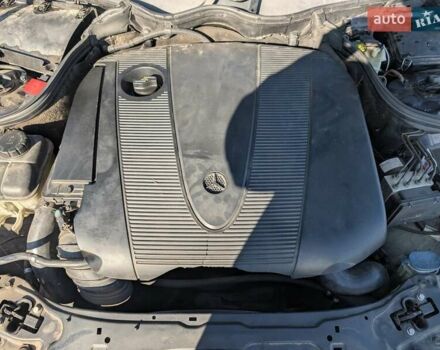 Мерседес Ц-Класс 2005 в Ровно на Automoto.ua Синий Мерседес Ц-Класс, объемом двигателя 2.1 л и пробегом 305 тыс. км за 6450 $, фото 39 на Automoto.ua