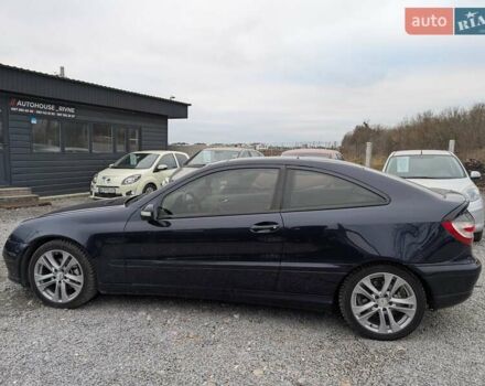 Синій Мерседес Ц-Клас, об'ємом двигуна 2.1 л та пробігом 306 тис. км за 6450 $, фото 19 на Automoto.ua