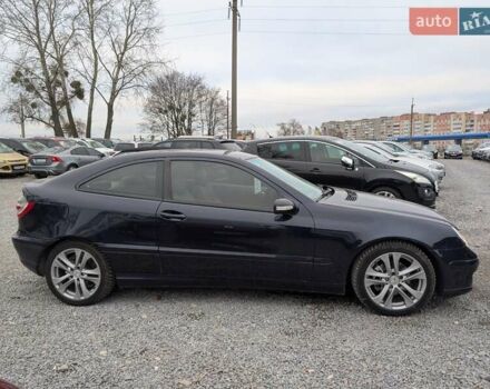 Синій Мерседес Ц-Клас, об'ємом двигуна 2.1 л та пробігом 306 тис. км за 6450 $, фото 10 на Automoto.ua