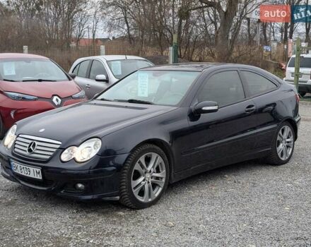 Синій Мерседес Ц-Клас, об'ємом двигуна 2.1 л та пробігом 306 тис. км за 6450 $, фото 3 на Automoto.ua