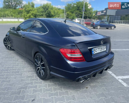 Синий Мерседес Ц-Класс, объемом двигателя 1.8 л и пробегом 170 тыс. км за 13700 $, фото 24 на Automoto.ua