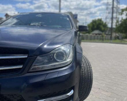 Синий Мерседес Ц-Класс, объемом двигателя 1.8 л и пробегом 170 тыс. км за 13700 $, фото 8 на Automoto.ua