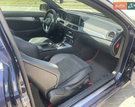 Синий Мерседес Ц-Класс, объемом двигателя 1.8 л и пробегом 170 тыс. км за 13700 $, фото 37 на Automoto.ua