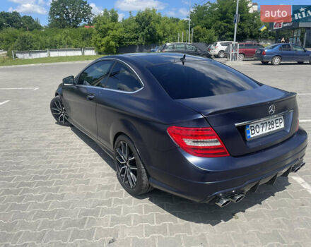 Синий Мерседес Ц-Класс, объемом двигателя 1.8 л и пробегом 170 тыс. км за 13700 $, фото 26 на Automoto.ua