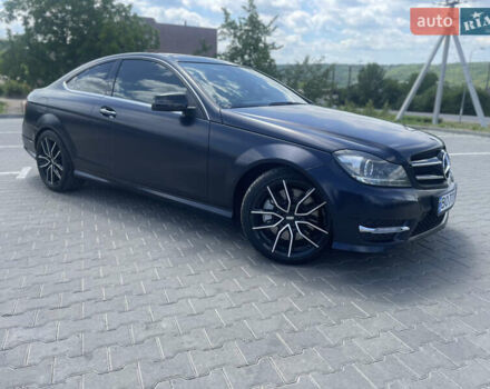 Синий Мерседес Ц-Класс, объемом двигателя 1.8 л и пробегом 170 тыс. км за 13700 $, фото 12 на Automoto.ua