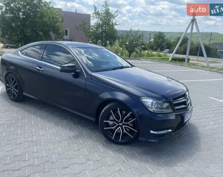 Синий Мерседес Ц-Класс, объемом двигателя 1.8 л и пробегом 170 тыс. км за 13700 $, фото 11 на Automoto.ua