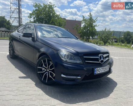 Синий Мерседес Ц-Класс, объемом двигателя 1.8 л и пробегом 170 тыс. км за 13700 $, фото 4 на Automoto.ua