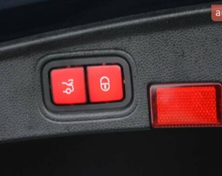 Синий Мерседес Ц-Класс, объемом двигателя 1.99 л и пробегом 42 тыс. км за 34999 $, фото 56 на Automoto.ua