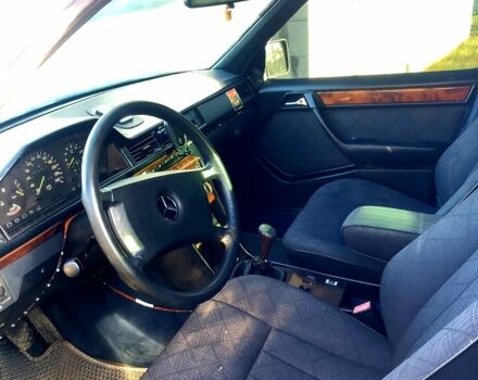 Синій Мерседес Ц-Клас, об'ємом двигуна 2.6 л та пробігом 430 тис. км за 1200 $, фото 8 на Automoto.ua