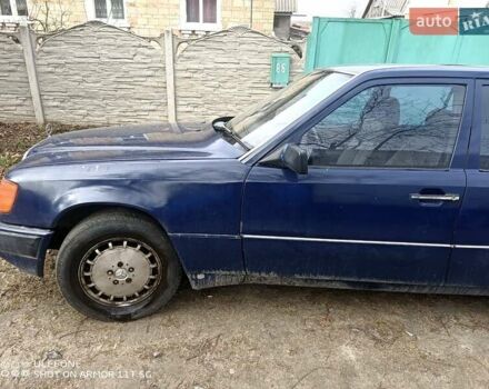 Синій Мерседес Ц-Клас, об'ємом двигуна 0 л та пробігом 333 тис. км за 1550 $, фото 8 на Automoto.ua