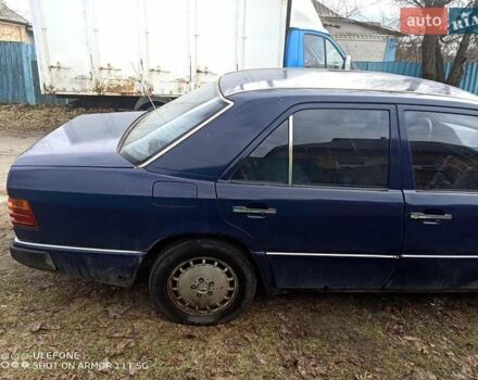 Синій Мерседес Ц-Клас, об'ємом двигуна 0 л та пробігом 333 тис. км за 1550 $, фото 6 на Automoto.ua