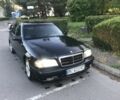 Синий Мерседес Ц-Класс, объемом двигателя 1.8 л и пробегом 422 тыс. км за 1400 $, фото 4 на Automoto.ua