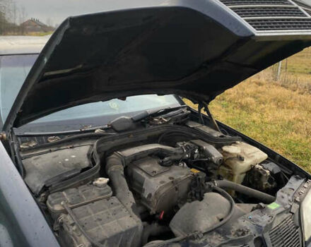 Синий Мерседес Ц-Класс, объемом двигателя 1.8 л и пробегом 444 тыс. км за 999 $, фото 9 на Automoto.ua