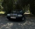 Синий Мерседес Ц-Класс, объемом двигателя 1.8 л и пробегом 300 тыс. км за 2800 $, фото 21 на Automoto.ua