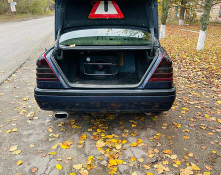 Мерседес Ц-Класс 1995 в Малой Виске на Automoto.ua Синий Мерседес Ц-Класс, объемом двигателя 1.8 л и пробегом 403 тыс. км за 3000 $, фото 15 на Automoto.ua