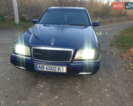 Мерседес Ц-Класс 1995 в Виннице на Automoto.ua Синий Мерседес Ц-Класс, объемом двигателя 1.8 л и пробегом 570 тыс. км за 2497 $, фото 1 на Automoto.ua