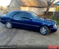 Мерседес Ц-Класс 1995 в Виннице на Automoto.ua Синий Мерседес Ц-Класс, объемом двигателя 1.8 л и пробегом 320 тыс. км за 2497 $, фото 3 на Automoto.ua