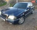 Мерседес Ц-Класс 1995 в Виннице на Automoto.ua Синий Мерседес Ц-Класс, объемом двигателя 1.8 л и пробегом 570 тыс. км за 2497 $, фото 1 на Automoto.ua