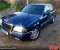 Мерседес Ц-Класс 1995 в Виннице на Automoto.ua Синий Мерседес Ц-Класс, объемом двигателя 1.8 л и пробегом 320 тыс. км за 2497 $, фото 1 на Automoto.ua