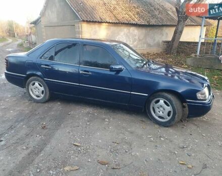 Мерседес Ц-Класс 1995 в Виннице на Automoto.ua Синий Мерседес Ц-Класс, объемом двигателя 1.8 л и пробегом 570 тыс. км за 2497 $, фото 4 на Automoto.ua