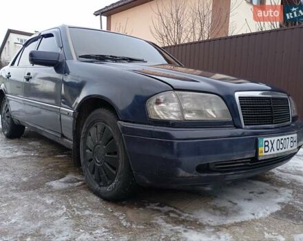 Синій Мерседес Ц-Клас, об'ємом двигуна 1.8 л та пробігом 346 тис. км за 1600 $, фото 1 на Automoto.ua