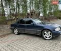 Синій Мерседес Ц-Клас, об'ємом двигуна 1.8 л та пробігом 375 тис. км за 2300 $, фото 2 на Automoto.ua