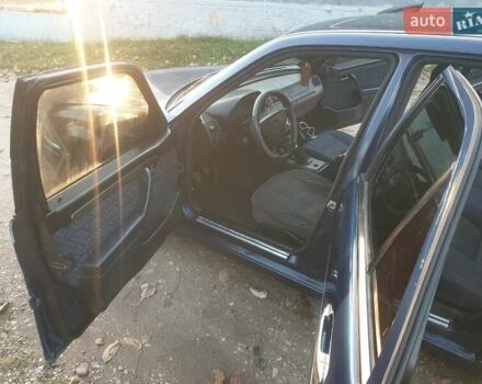 Мерседес Ц-Класс 1995 в Виннице на Automoto.ua Синий Мерседес Ц-Класс, объемом двигателя 1.8 л и пробегом 570 тыс. км за 2497 $, фото 10 на Automoto.ua