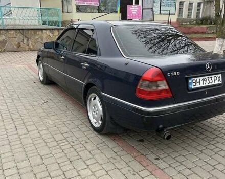 Синий Мерседес Ц-Класс, объемом двигателя 1.8 л и пробегом 386 тыс. км за 3000 $, фото 3 на Automoto.ua