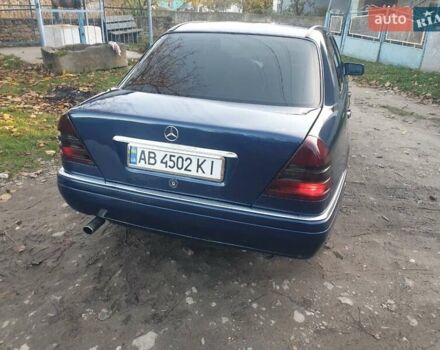Мерседес Ц-Класс 1995 в Виннице на Automoto.ua Синий Мерседес Ц-Класс, объемом двигателя 1.8 л и пробегом 570 тыс. км за 2497 $, фото 6 на Automoto.ua