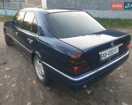 Мерседес Ц-Класс 1995 в Виннице на Automoto.ua Синий Мерседес Ц-Класс, объемом двигателя 1.8 л и пробегом 570 тыс. км за 2497 $, фото 7 на Automoto.ua