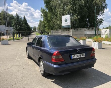 Синий Мерседес Ц-Класс, объемом двигателя 1.8 л и пробегом 300 тыс. км за 2800 $, фото 8 на Automoto.ua