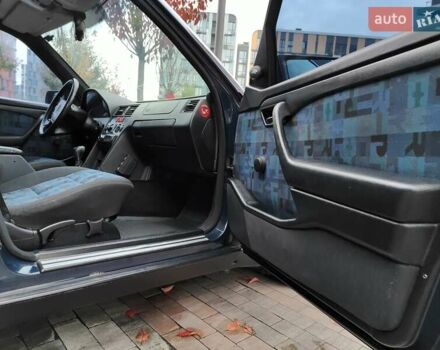 Синий Мерседес Ц-Класс, объемом двигателя 2 л и пробегом 468 тыс. км за 1990 $, фото 46 на Automoto.ua