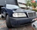 Синий Мерседес Ц-Класс, объемом двигателя 2 л и пробегом 468 тыс. км за 1990 $, фото 29 на Automoto.ua